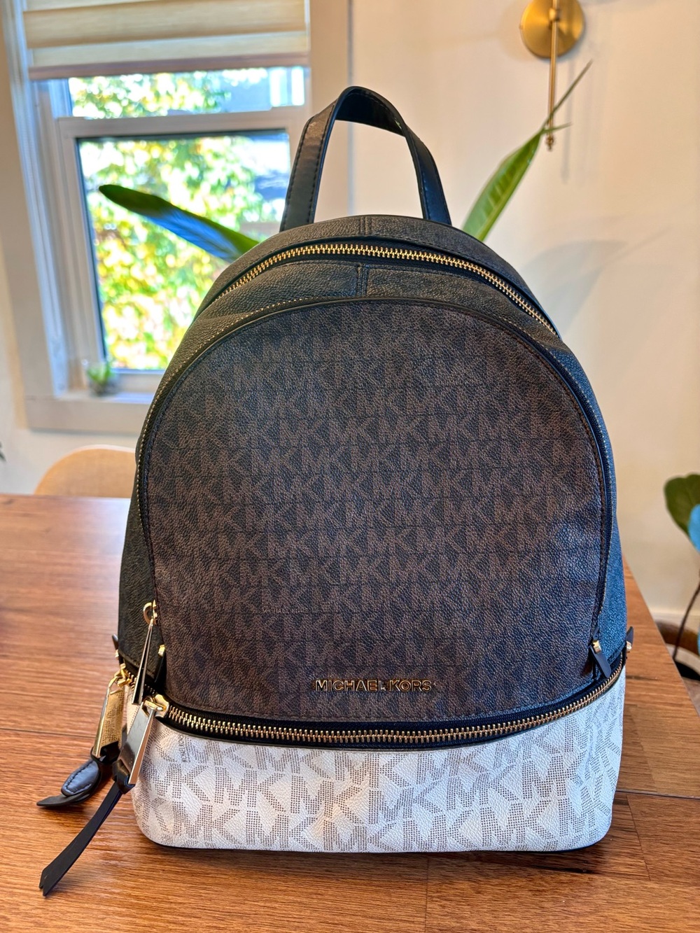 MICHAEL KORS Three-Tone Signature Medium Backpack - Brown, Black & Cream